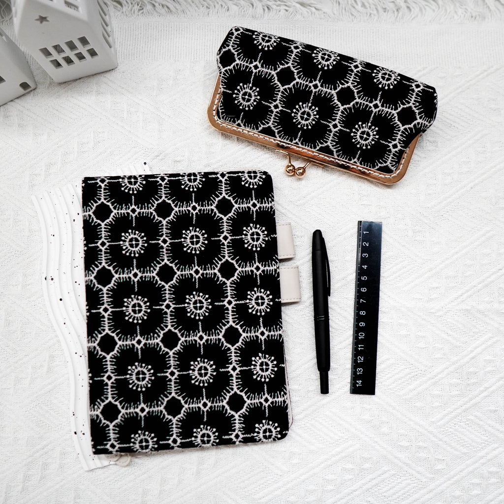 Planner Cover : Black Anemone Fabric (Hobo Weeks) // Pre Order