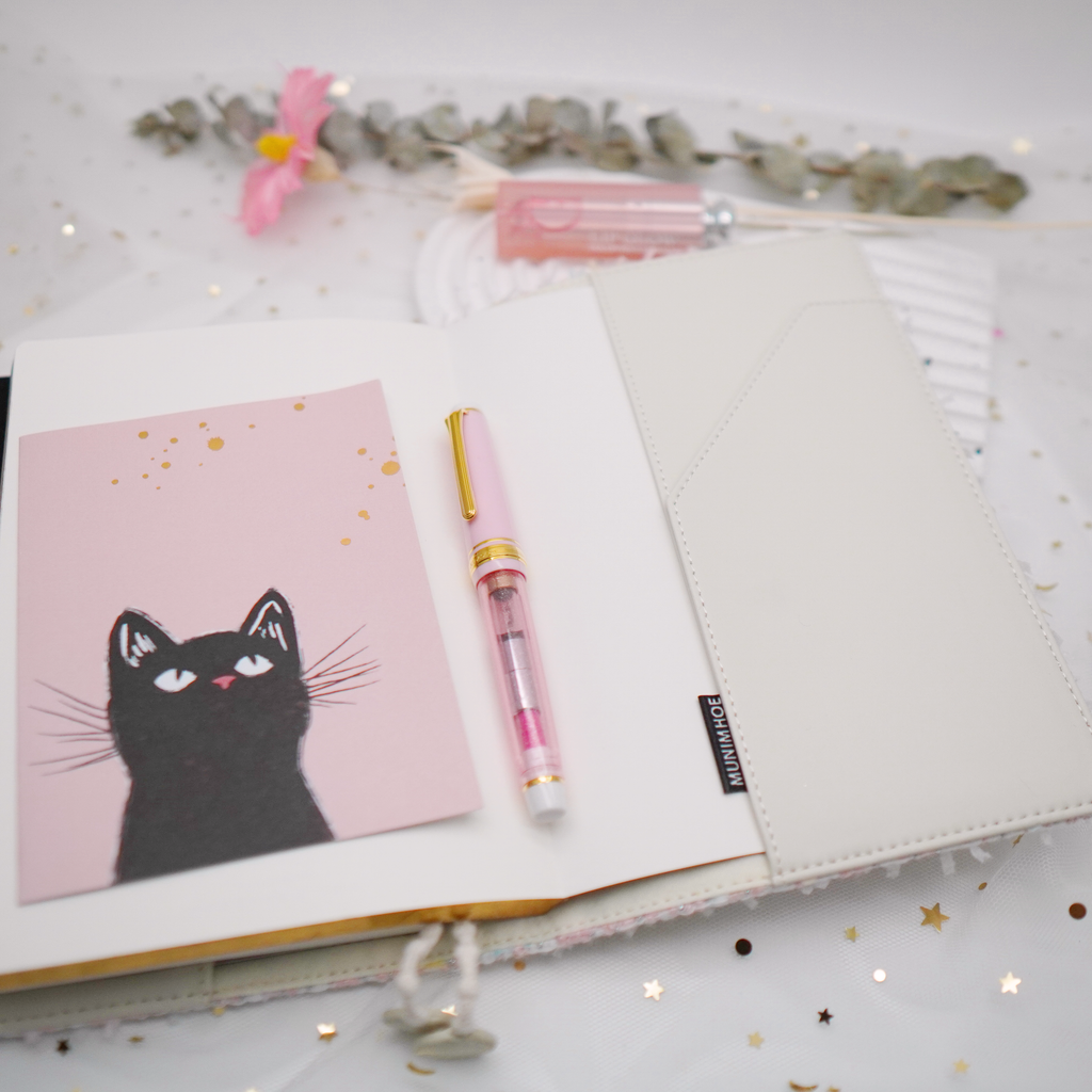 Planner Cover : Cat Embroidered Fabric  (B6) // Pre Order
