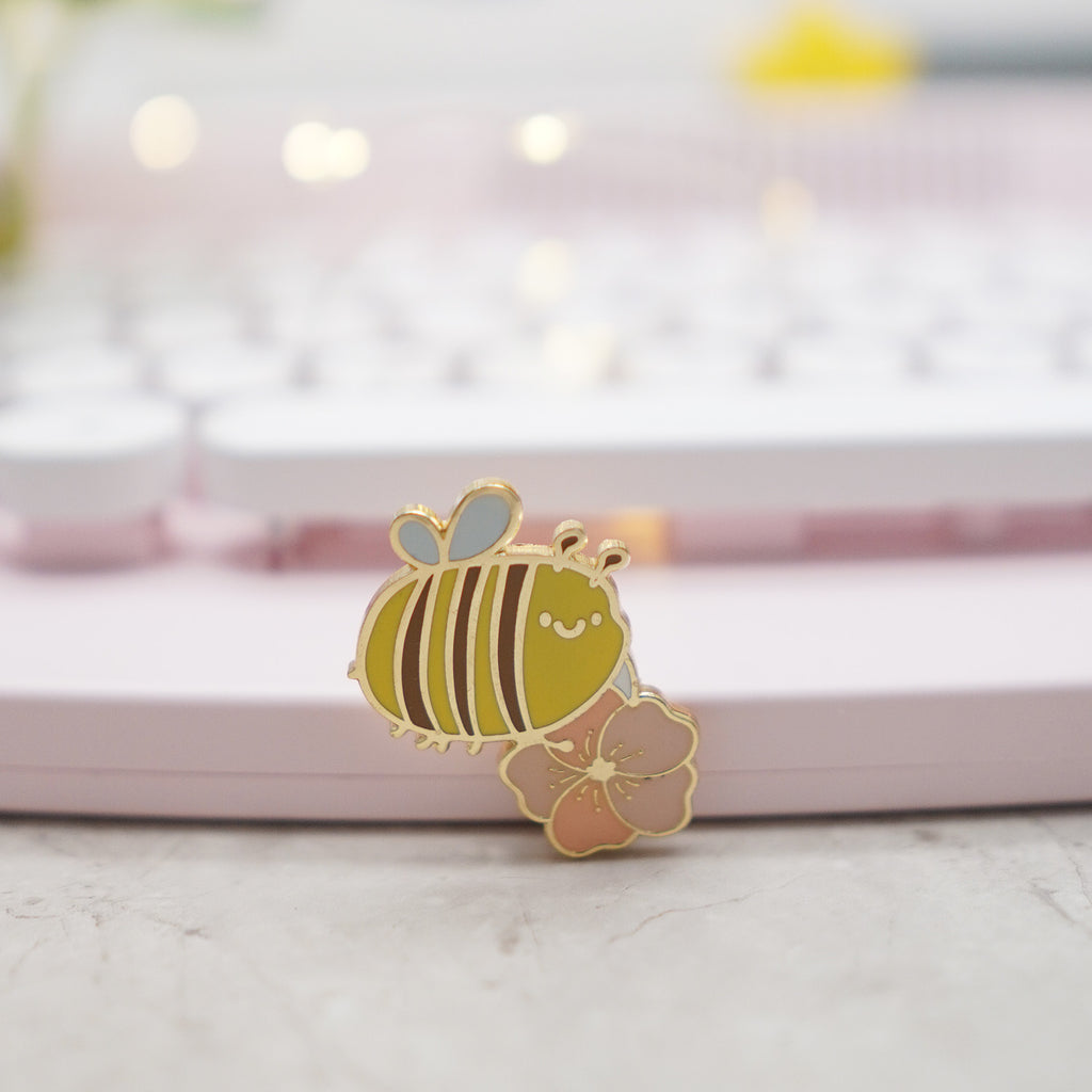 Pins :  Cherry Blossom Bee