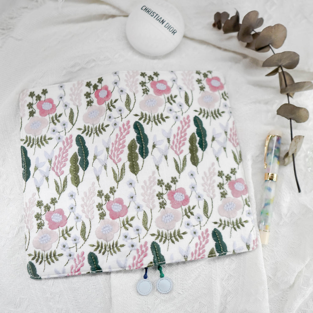 Planner Cover : Pink / White Floral Embroidery Fabric (Hobo Weeks) // Pre Order