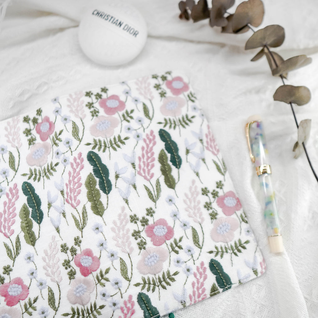 Planner Cover : Pink / White Floral Embroidery Fabric (A5 / Hobo Cousin) // Pre Order