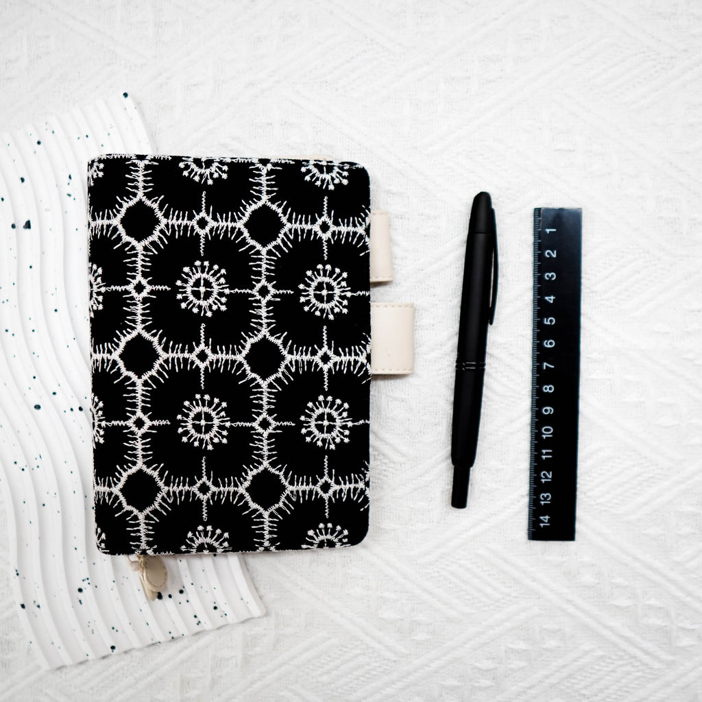 Planner Cover : Black Anemone Fabric (TN Passport) // Pre Order
