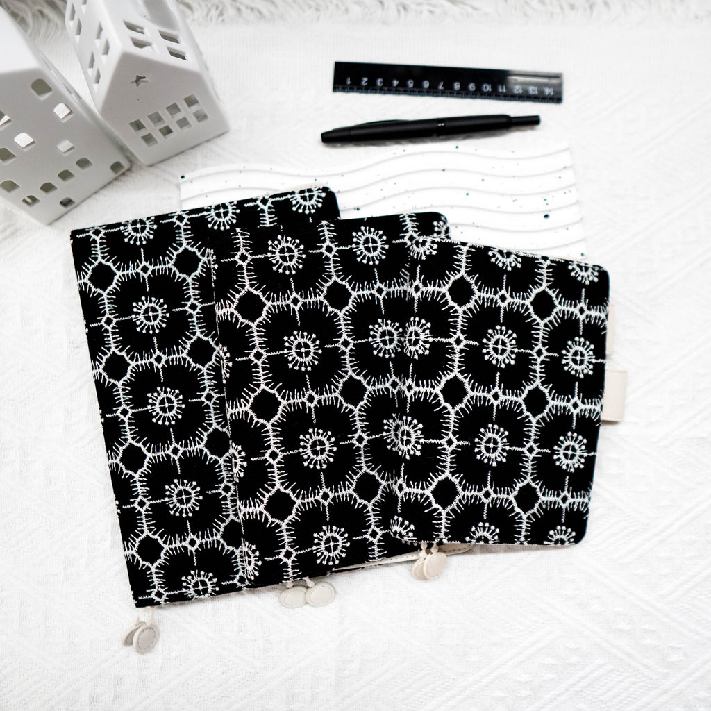 Planner Cover : Black Anemone Fabric (A6 / Hobo Techo) // Pre Order