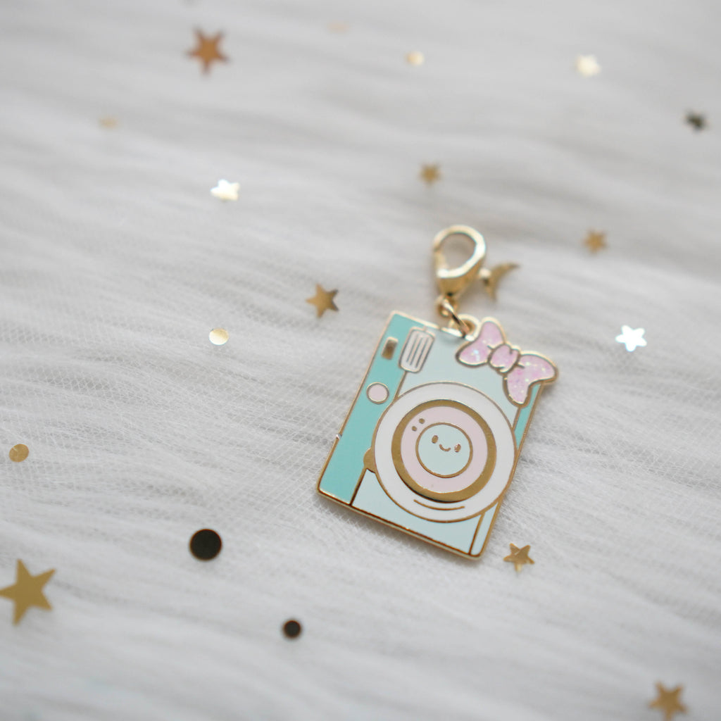 Dangling Charms  : Mint Camera with Pink Bow // With Lobster Clasp