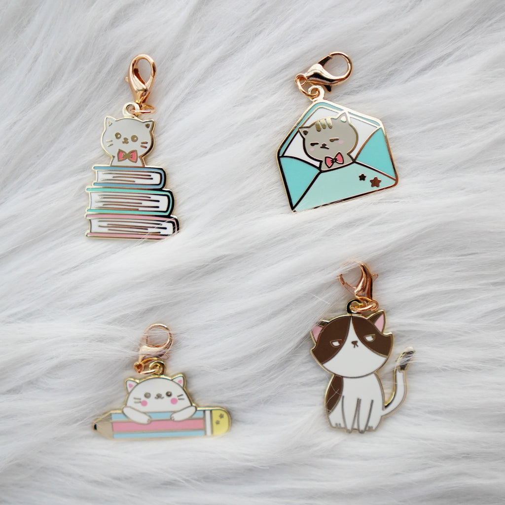 Dangling Charm : Fave Things // Kitties