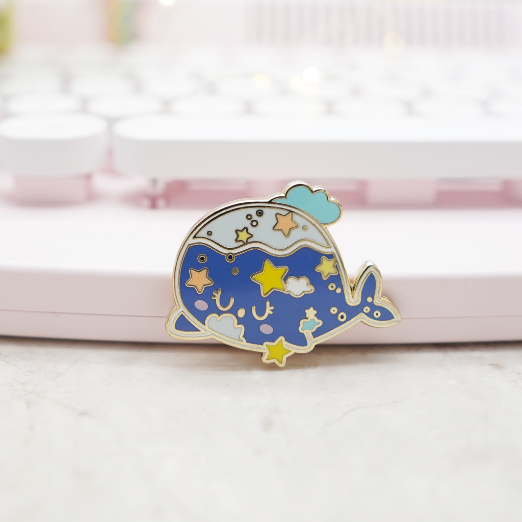 Pins :  Galaxy Whale