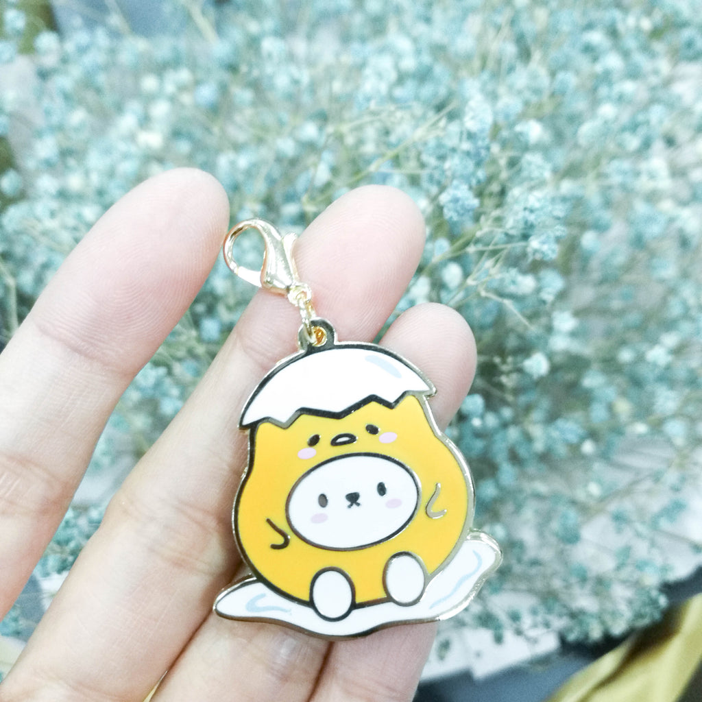 Dangling Charm : Cutie Patootie // Lazy Egg