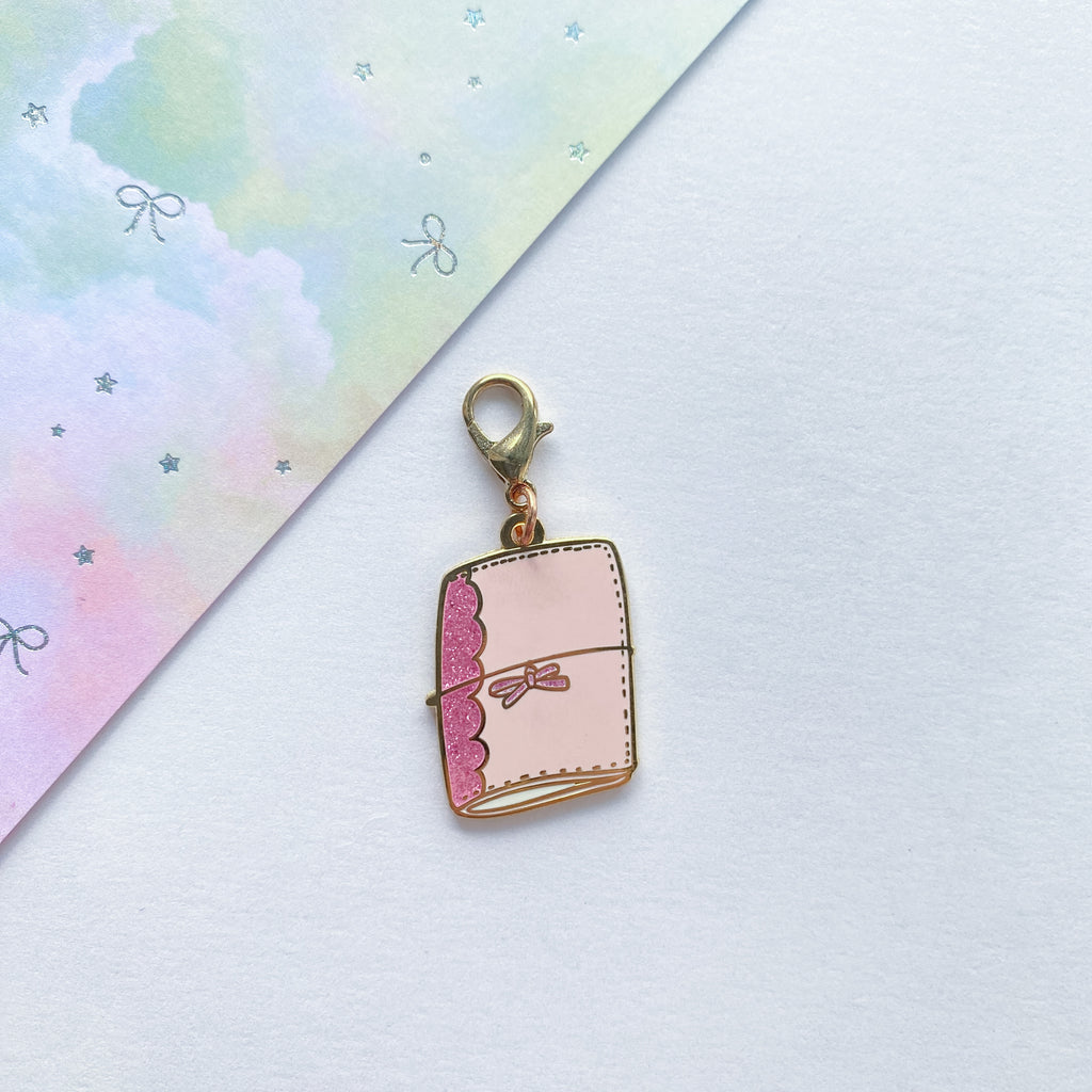 Dangling Charm : Pink / Pink Glitter Pelle Studio Planner